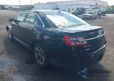 2018 Ford Taurus Se z USA, uszkodzony, nr VIN 1FAHP2D81JG105235